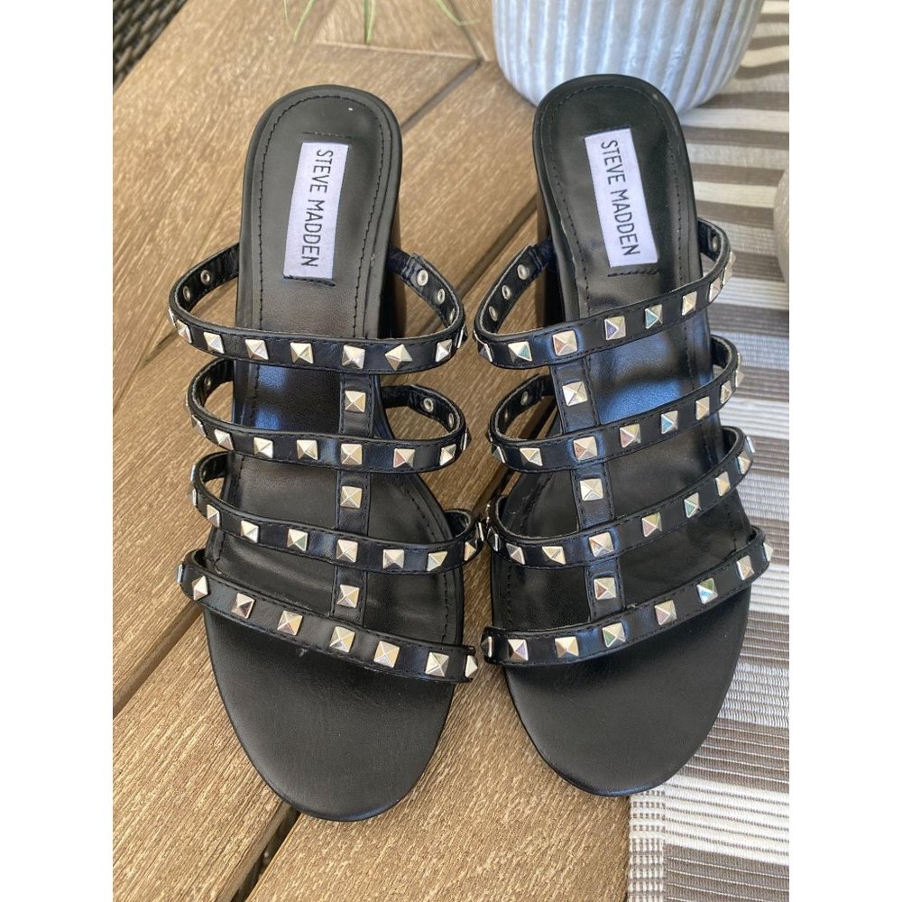 (Sold) Steve Madden Motley Stud Mule Sandal NWOT - Picture 4 of 7